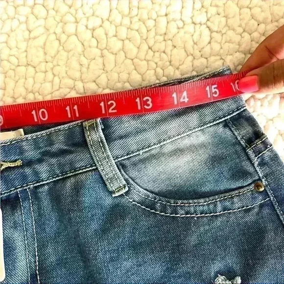 NWT Mur Mur Highrise Med Wash Distress Webbed Cuffed Denim Jean Shorts Size L - Picture 11 of 12
